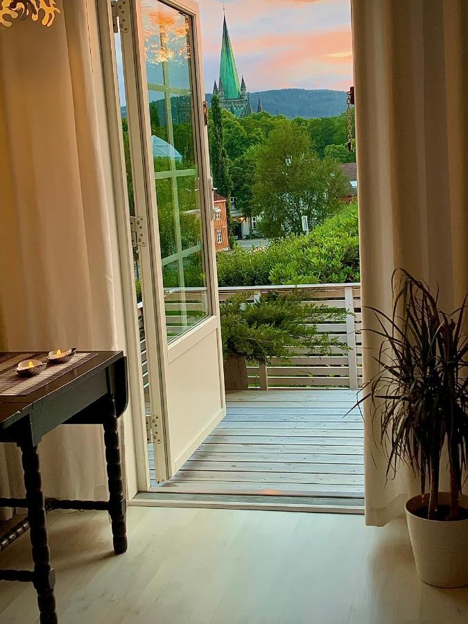 Private House-Terrace-Garden -Parking-Wifi-Smarttv Villa Тронхейм Екстериор снимка