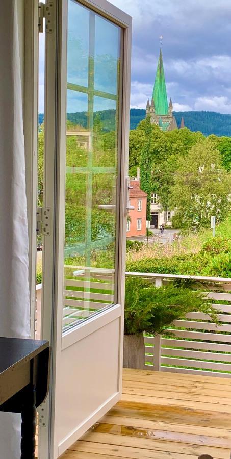 Private House-Terrace-Garden -Parking-Wifi-Smarttv Villa Тронхейм Екстериор снимка